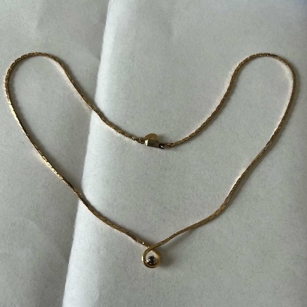 Vintage 90s Essences Dainty Gold Tone Necklace with Gem Stone